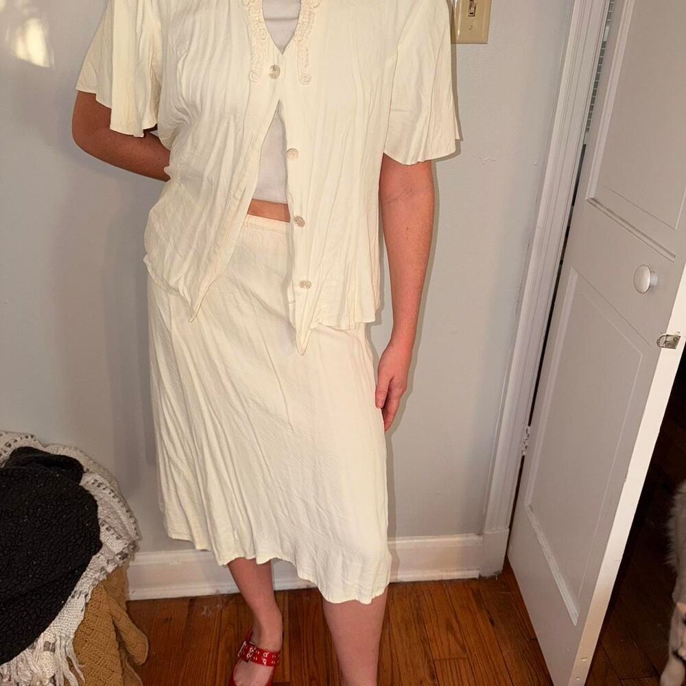 Betsy's Things Vintage Women's Cream and White 2 piece set